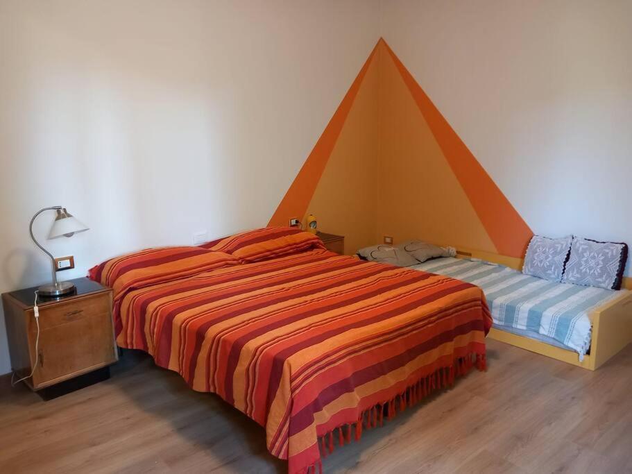Holiday House - Leo & Malu Sarnico Buitenkant foto