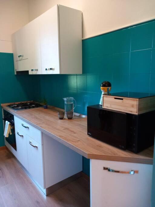 Holiday House - Leo & Malu Sarnico Buitenkant foto